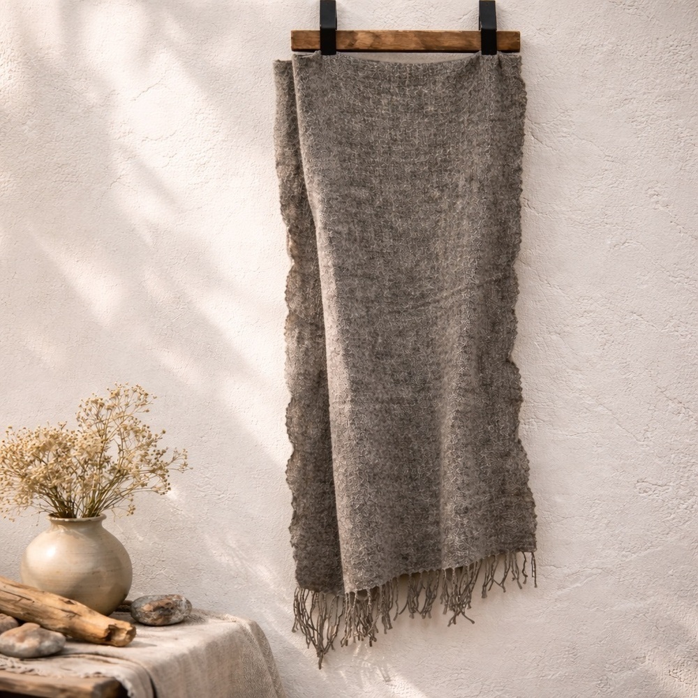 Cristina Chiti Italian Wool Blend Scarf Gray Fringe Wrap